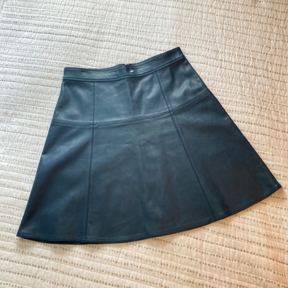 Ann Taylor Faux Leather Teal Flare Skirt Academia Glam Chic Academia Sz M*